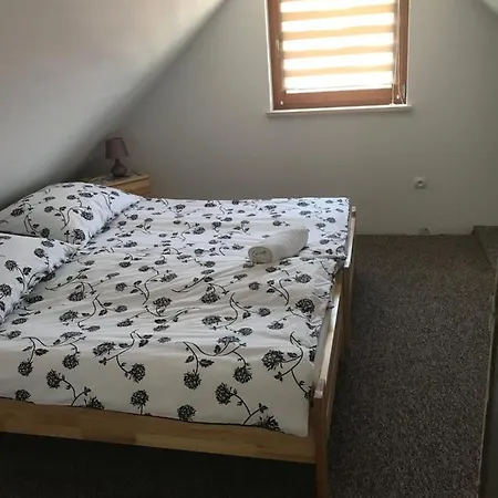 Domek Na Kamiencu
